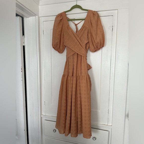 Hello Sweetheart Peach Puff Sleeve Tiered Midi Dress - Picture 5 of 7